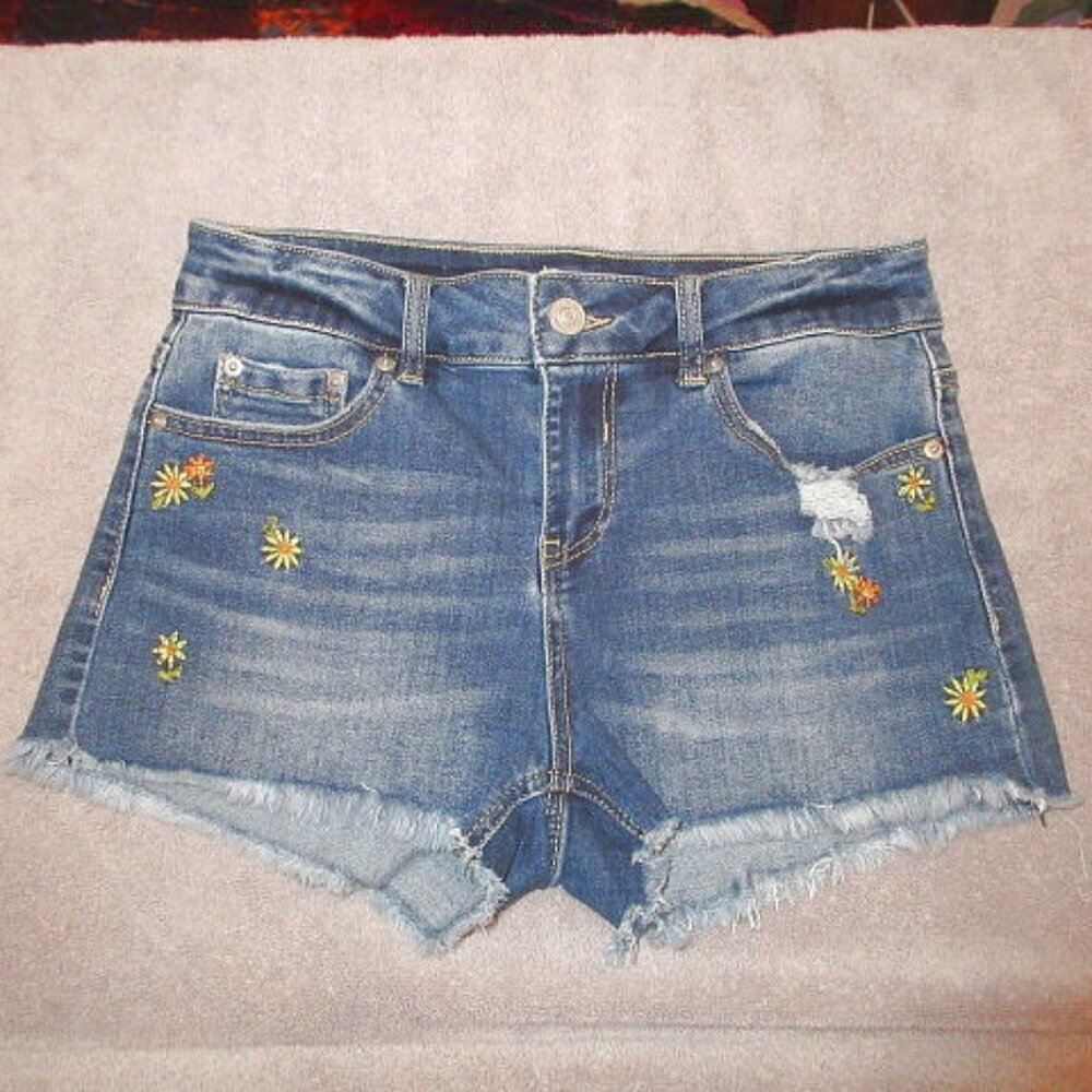 Forever 21 Micro Mini Jean Shorts 29 Embroidered Distressed Denim Cut Offs Boho